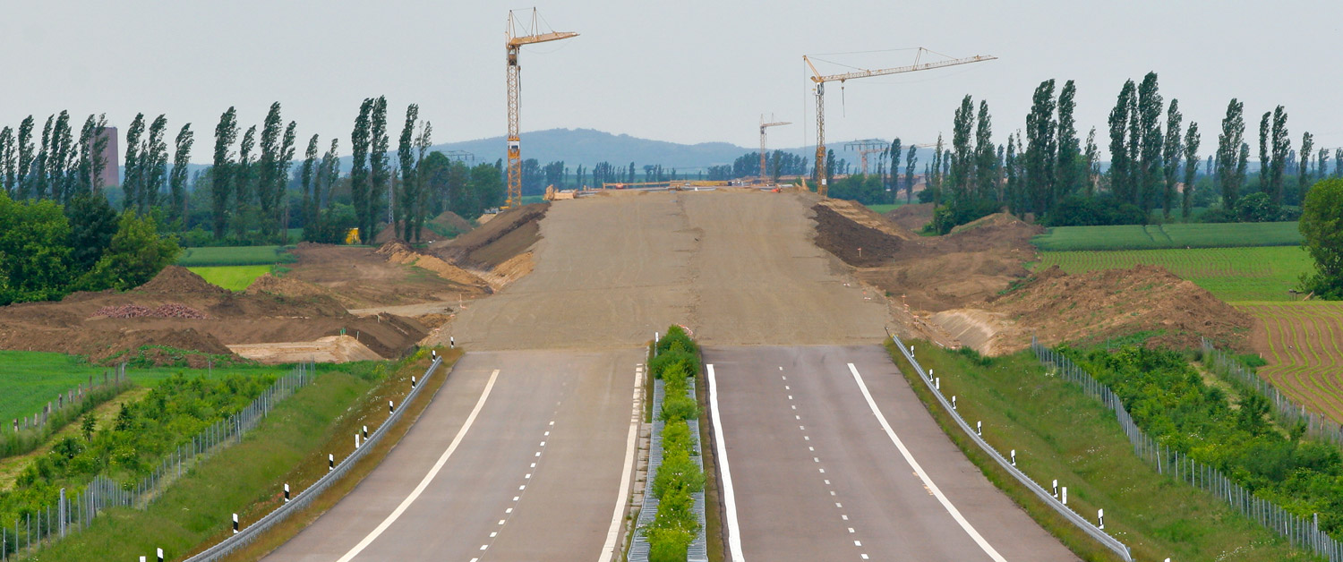 la vue d'une route